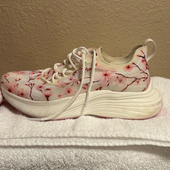 APL Streamline cherry blossom shoes - Picture 9 of 10